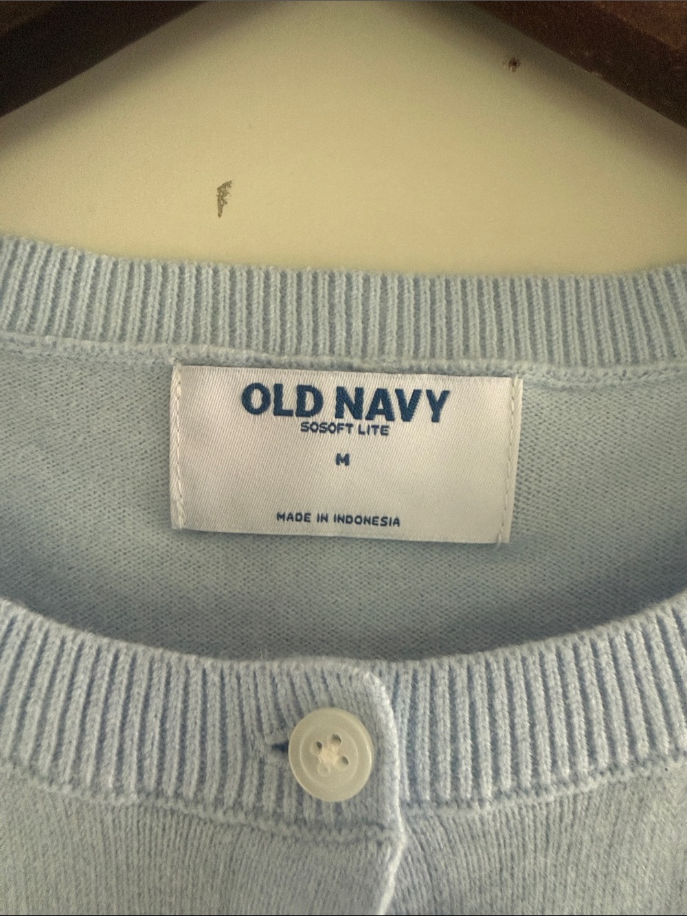 Old Navy Women’s Pale Blue So-Soft Button-Up Crewneck Cardigan Sz M EUC - Picture 2 of 4